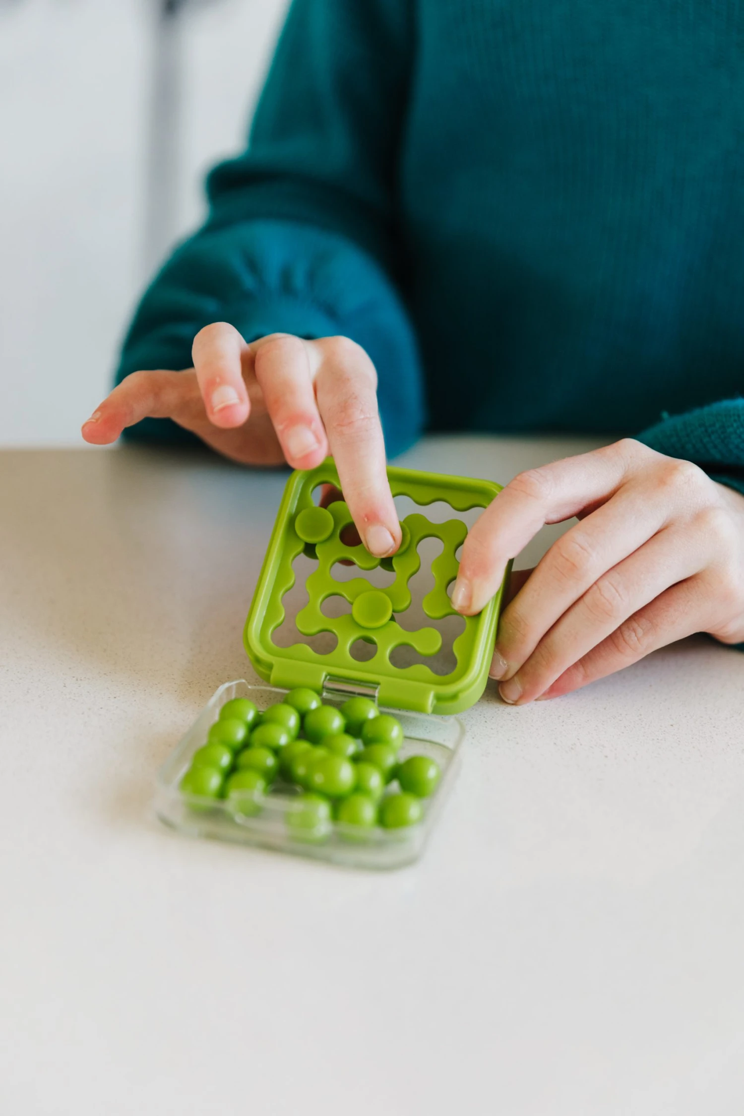 SmartGames SG401 IQ Mini Denkspel Puzzelspel 4 SmartGames SG401 IQ Mini Denkspel Puzzelspel - Afbeelding 2