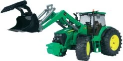 Bruder 3051 Tractor John-Deere