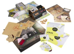 Escaperoom The Game + Gratis Uitbreidingsset -Overdekte Speelgoed Winkel gezelschapsspel escaperoom the game identity games 1 1