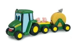 Johnny Tractor Met Vee-aanhanger En Hooibalenwagen