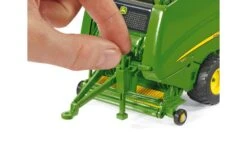 Siku 2465 Balenpers John-Deere -Overdekte Speelgoed Winkel siku 2465 balenpers john deere 1 1